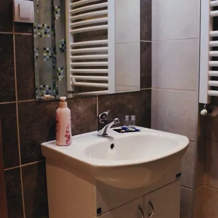 Konaciste Simce 住宿加早餐酒店 4*